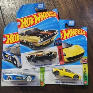 Hot Wheels High-Speed Car Set - Blue, Yellow, Black